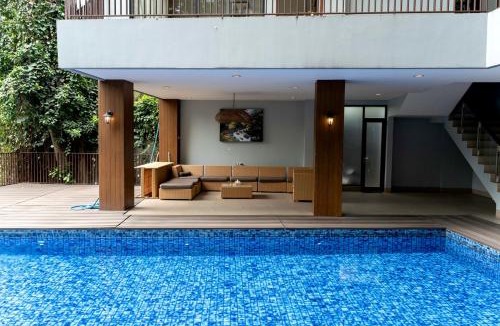 Bandung Villa | Radiance Hill View Villa 10 Bedrooms With a Private Heated Swimming Pool and a Billiard Table