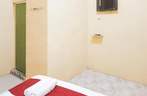 Perbaugan House | RedDoorz near Pantai Indah Sialang Buah