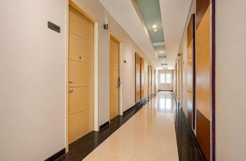Surabaya Hotel | Townhouse Oak Hotel Niaga Surabaya