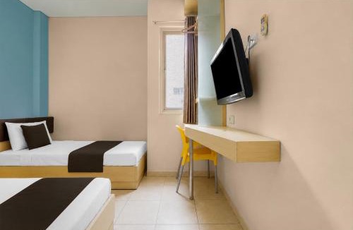 Surabaya Hotel | Townhouse Oak Hotel Niaga Surabaya