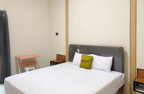 Jember House | Urbanview Modern Guest House Jember