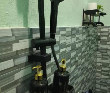 Pujut Hostel | Traveling Hostel - Shared Kitchen