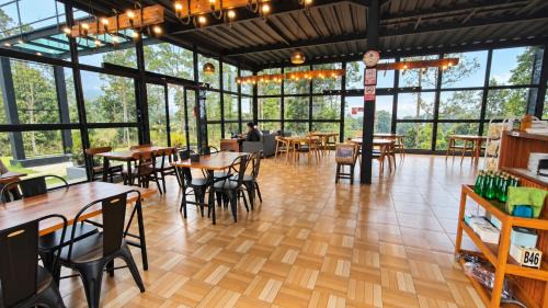 Hargomulyo Hotel | Sakura Hills