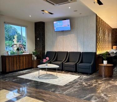 Baki Hotel | Hotel Brothers Solo