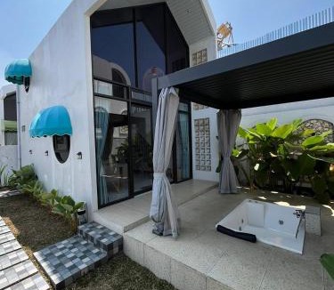 Parongpong Villa | Villas in Tutugan, Indonesia