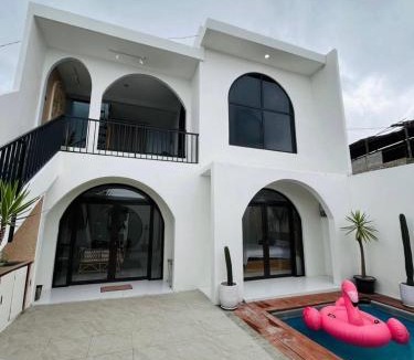 Parongpong Villa | Villas in Tutugan, Indonesia