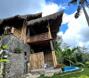Susut House | Bamboo House Valley View
