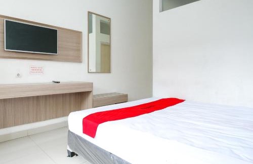 Wonosobo Hotel | RedDoorz near Alun Alun Wonosobo