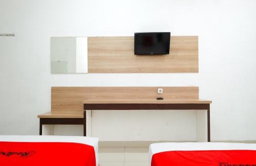 Wonosobo Hotel | RedDoorz near Alun Alun Wonosobo