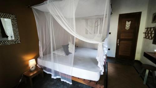 Batu Karas Bed & Breakfast | RNV Eco Resort Bungalows