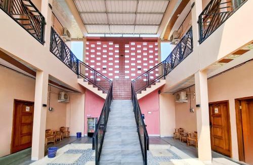 Purwodadi House | Urbanview Adelia Residence Purwodadi City