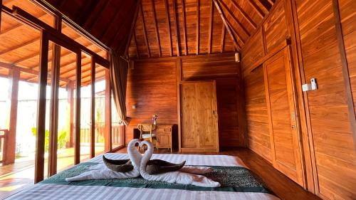 Peliatan Villa | Private villa Marigold private pool