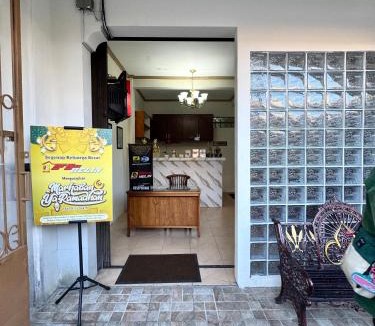 Colomadu House | Griya Helin
