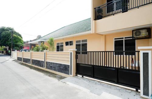 Catur Tunggal Hotel | RedDoorz near Gejayan 3