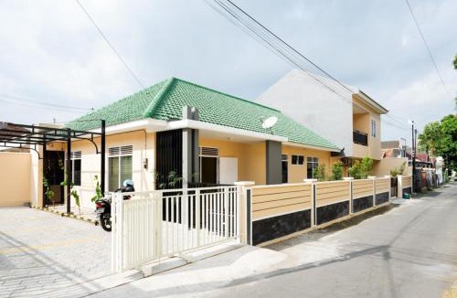 Catur Tunggal Hotel | RedDoorz near Gejayan 3