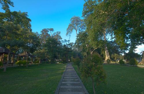 Labuhan Lombok House | Pohon Purba Resort & Restaurant