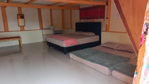 Tuk Tuk House | Andaliman House