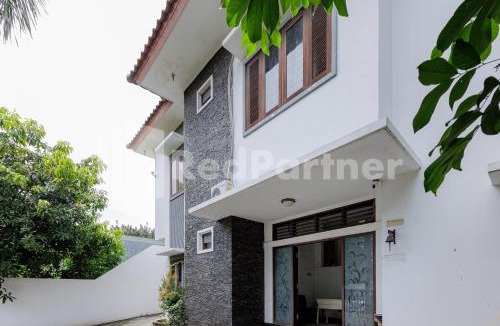 Binong Hotel | Karawaci Taman Permata Tiga Mitra RedDoorz