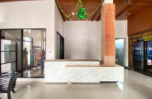 Probolinggo Hotel | Urbanview Hotel Ratna Syariah