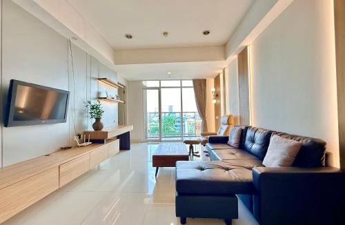 Surabaya Apartment | Modern Chic 2BR at Trillium Surabaya Central by Le Ciel Hospitality