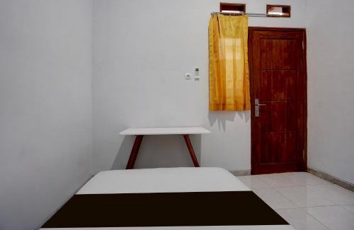 Tosari Hotel | OYO 95293 Citra Homestay Syariah
