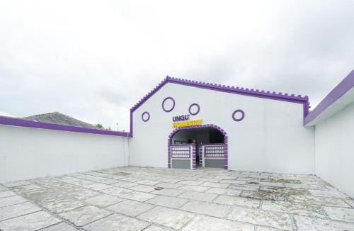 Karawang Hotel | RedDoorz at Jalan Ahmad Yani Karawang