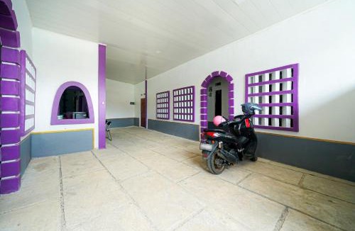 Karawang Hotel | RedDoorz at Jalan Ahmad Yani Karawang