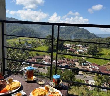 Moni House | FARILA LODGE