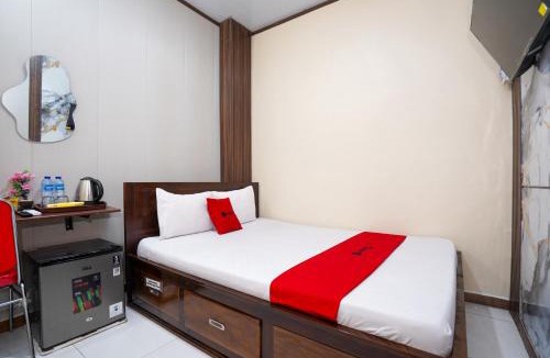 Surabaya House | RedDoorz at Medokan Rungkut Surabaya