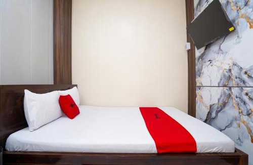 Surabaya House | RedDoorz at Medokan Rungkut Surabaya