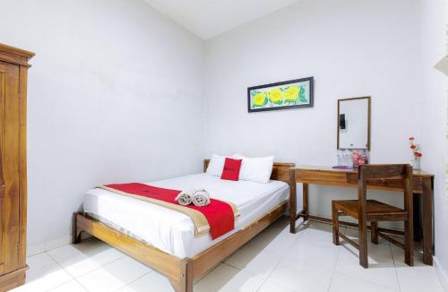 Kalimalang House | RedDoorz Syariah near Grand Kota Bintang