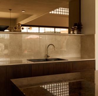 Pecatu Villa | Slim Summer House, 4 bedroom Mid Century Villa in Uluwatu