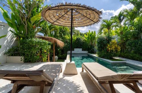 Beraban Villa | Villa Ruta II - Luxury 2BR Tropical Villa next to Luna Beach Club and Nyanyi beach