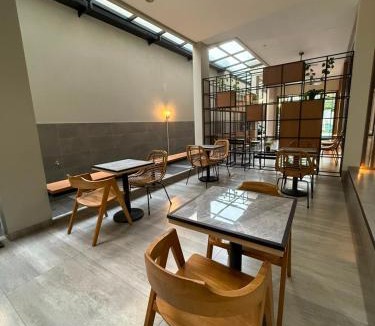 Kebon Kacang House | Wisma Pelangi 1