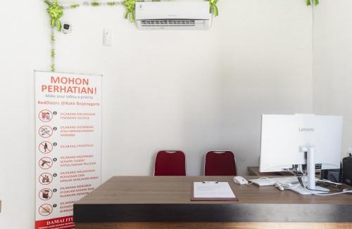 Bojonegoro Hotel | RedDoorz at Kota Bojonegoro