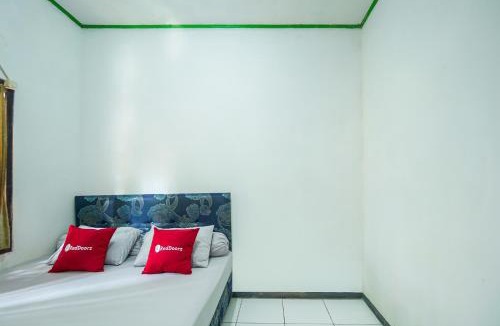 Ujung Genteng Hotel | RedDoorz at Pondok Alief near Pantai Ujung Genteng 3