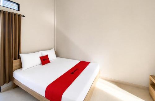 Tulungagung House | RedDoorz Syariah near Alun Alun Tulungagung 2