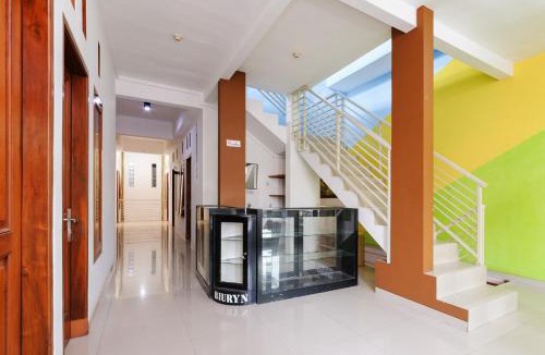 Malang Hotel | RedDoorz @ Jalan Danau Limboto