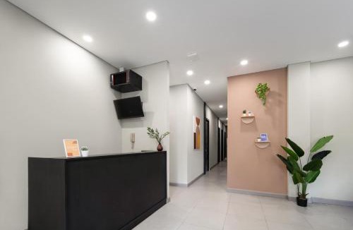 Tanjung Duren Utara Hotel | Cove Atman