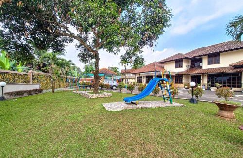 Cisarua Hotel | RedDoorz Plus at Hotel Griya Sakinah Cisarua Puncak