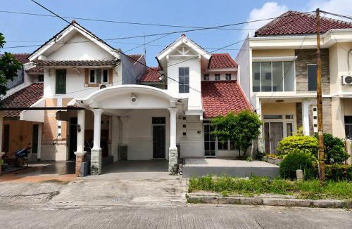 Cikarang House | Velvyrn Living Cozy 3BR