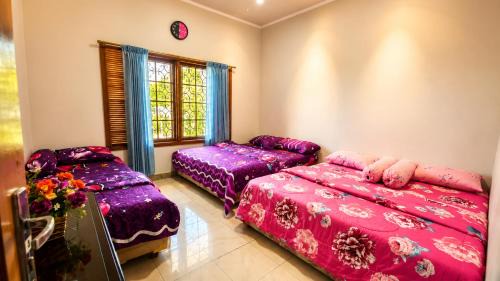 Ambarawa Villa | Bandungan Grand Family Villa Panoramic Mountain Views