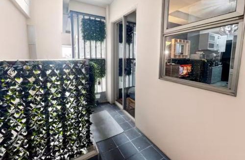 Jakarta Apartment | Modern Belmont Apt Studio Pool, Gym & Wifi