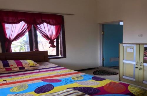 Kayangan Hotel | OYO 95309 Ijen Homestay