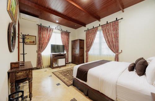 Pancawati Villa | The Lavana Signature Edensor Mansion Sentul
