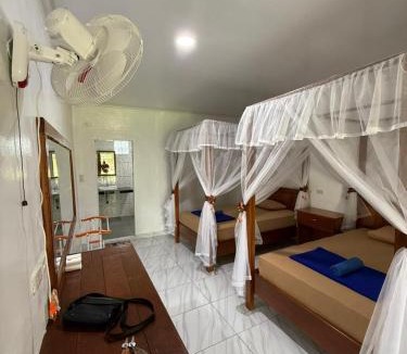 Bukit Lawang House | Bukit Lawang Wonders Lodge - Jungle Trekking & Transport