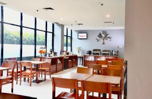 Serpong Hotel | TreePark Hotel BSD City