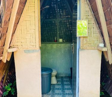 Bukit Lawang House | Sumatra Thomas Leaf Monkey Guesthouse & Jungle Trek