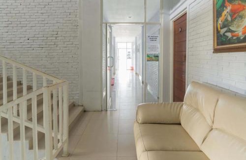 Ambarita Hotel | RedDoorz Plus @ Vantas Hotel Parbaba