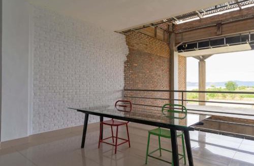 Ambarita Hotel | RedDoorz Plus @ Vantas Hotel Parbaba